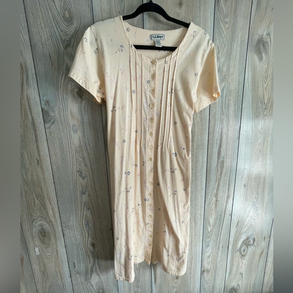 Vintage 90s L.L. Bean floral button down 100% cotton tie back dress. Size L
